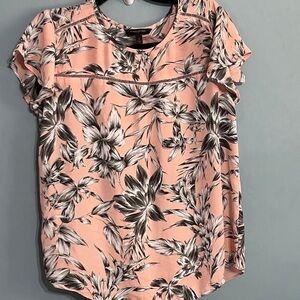 SELLING BANANA REPUBLIC TOP FLORAL COLOR SHORT SLEEVE SIZE BIG SMALL PRE- OWNED